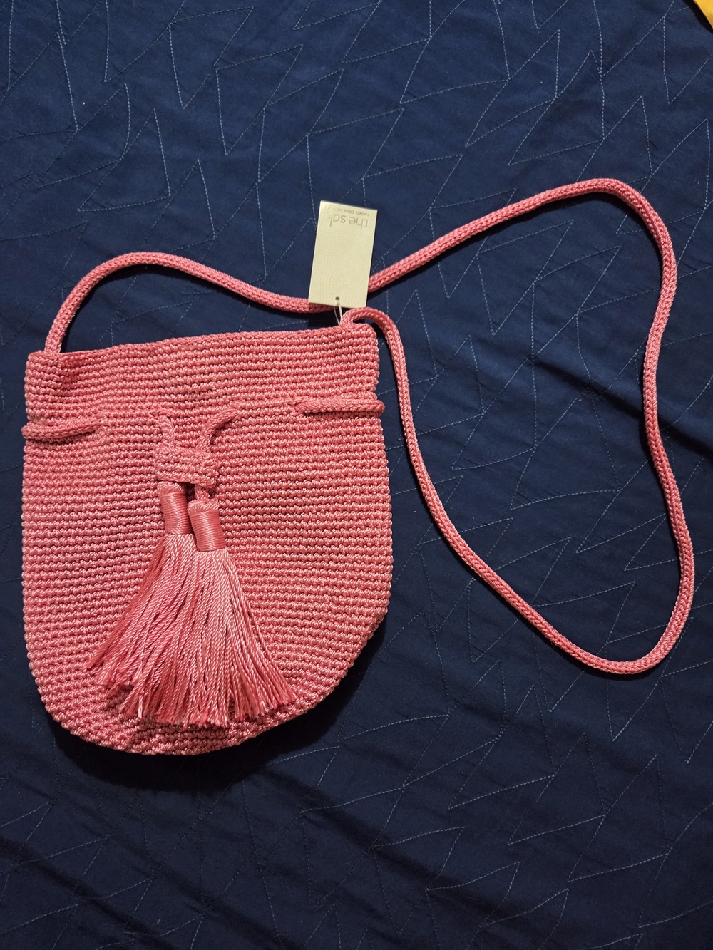 Woven Tassel Crossbody Bag in Pink